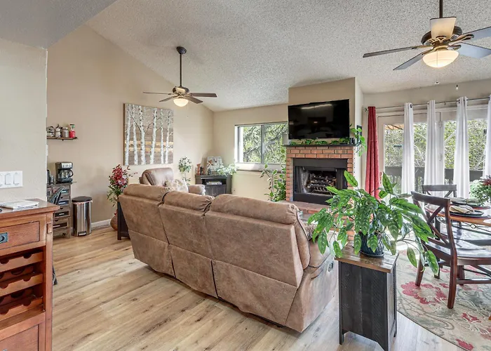 Holiday home Walk To Golf & Trails! 'aspen House' In *