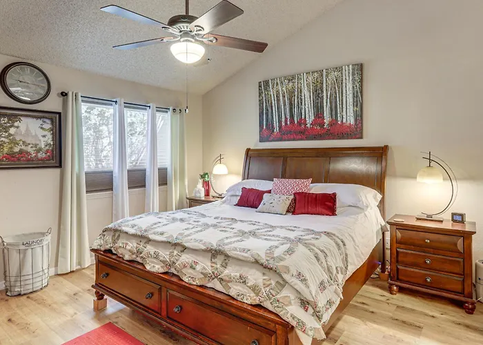 Holiday home Walk To Golf & Trails! 'aspen House' In